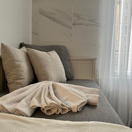 Charmant Studio Parisien Au Coeur Du 15E Arrondissement Buitenkant foto