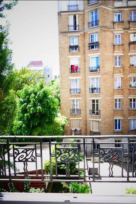 Charmant Studio Parisien Au Coeur Du 15E Arrondissement Buitenkant foto